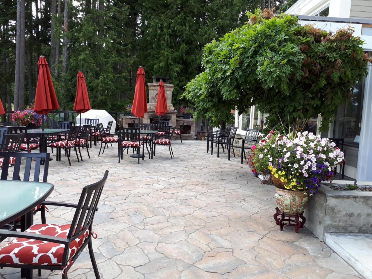 Woodstone Manor Inc. Hotel Sturdies Bay Exterior photo
